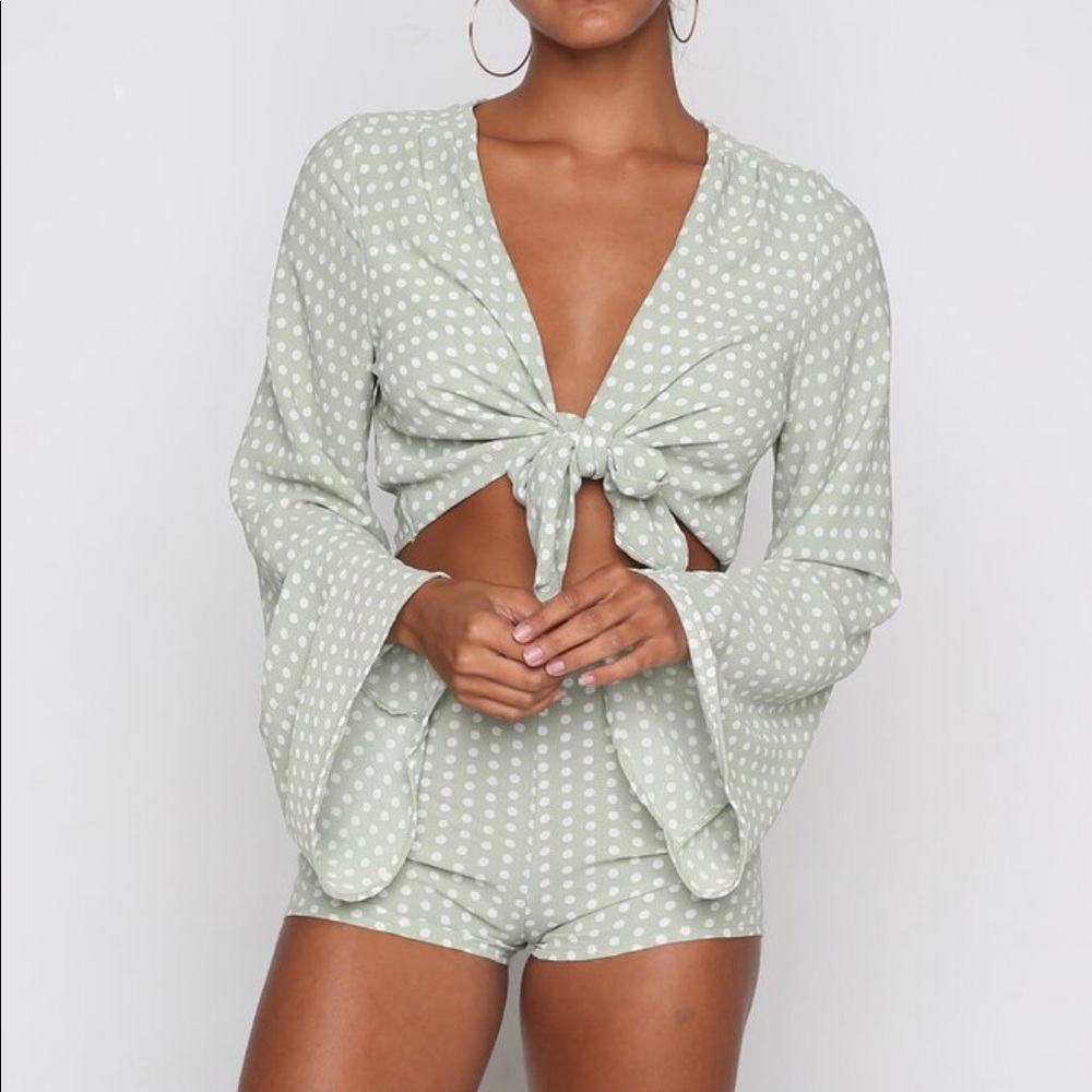 ELLEJAY daisy top M and Kylie shorts L